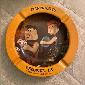Flintstones Hanna Barbera ashtray 1982 rare metal Fred and Wilma # 1